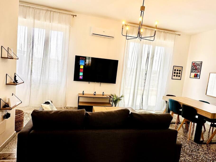 Attico Lussuoso Roma Centro Apartment ภายนอก รูปภาพ